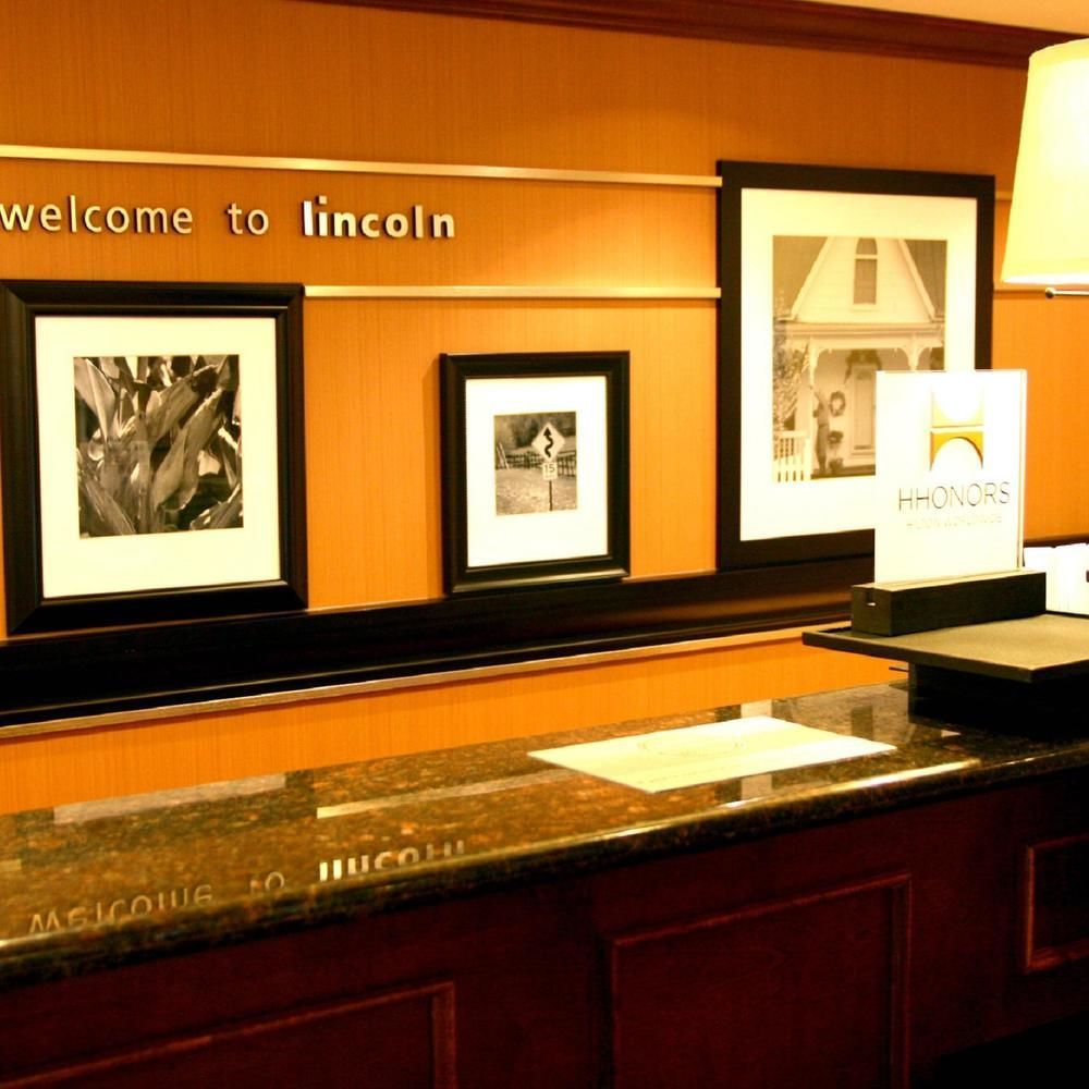 Hampton By Hilton Lincoln Hotel Exterior photo
